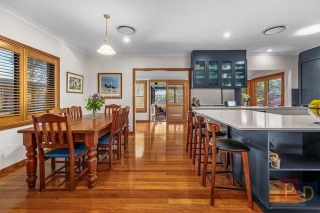 8 Brucedale Avenue, NSW 2330