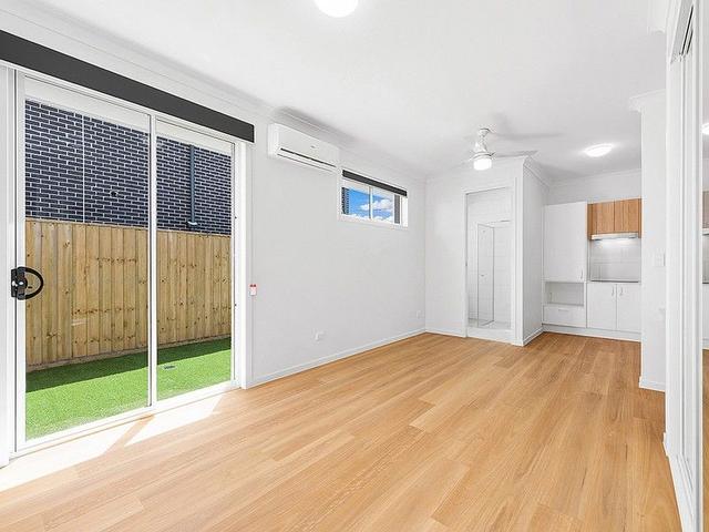 2/180 Lyndhurst Rd, QLD 4034