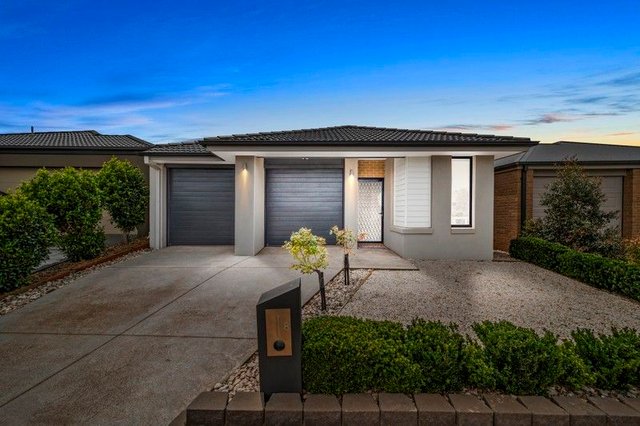 8 Amble Way, VIC 3338
