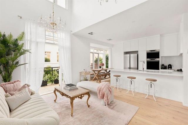 69 Esplanade East, VIC 3207