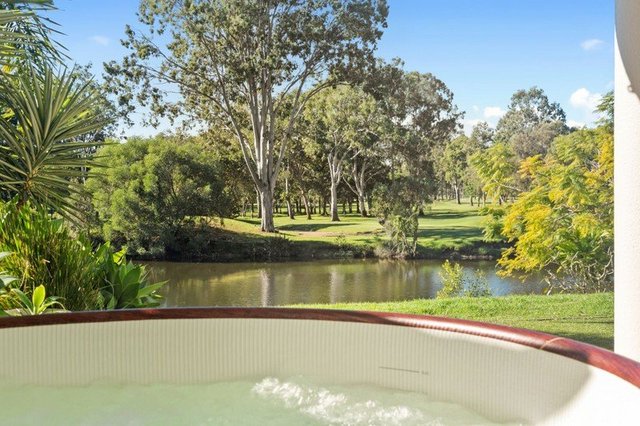 4 Lippit/125 Santa Cruz Boulevard, QLD 4226