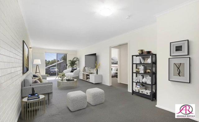 2/10 St Cuthberts Ave, NSW 2350