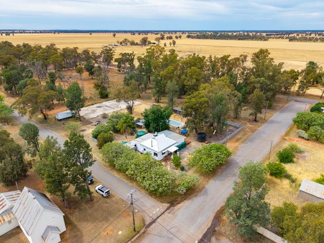 58-60 Devlin Street, NSW 2652