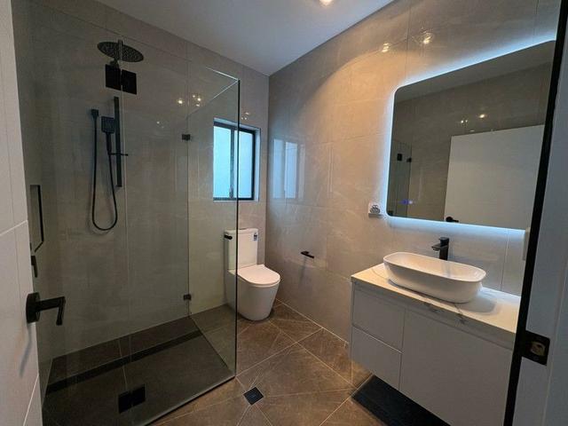 8A Stroker St, NSW 2166
