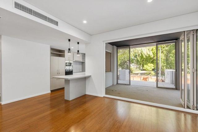 2/70 Wright Street, WA 6003
