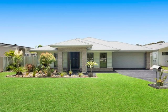 54 Black Swan Circuit, QLD 4560