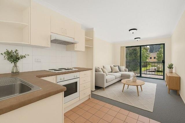 3/12 Mary  Avenue, QLD 4218