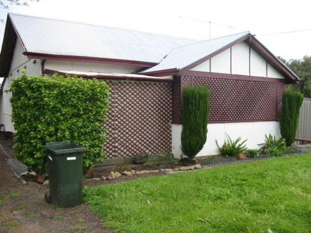 12 Congdon Avenue, WA 6208