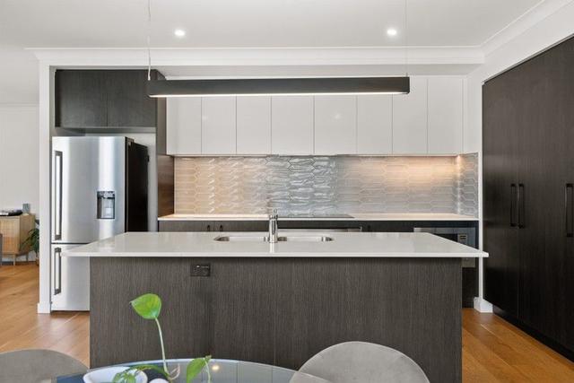 26 Pelion Street, QLD 4035