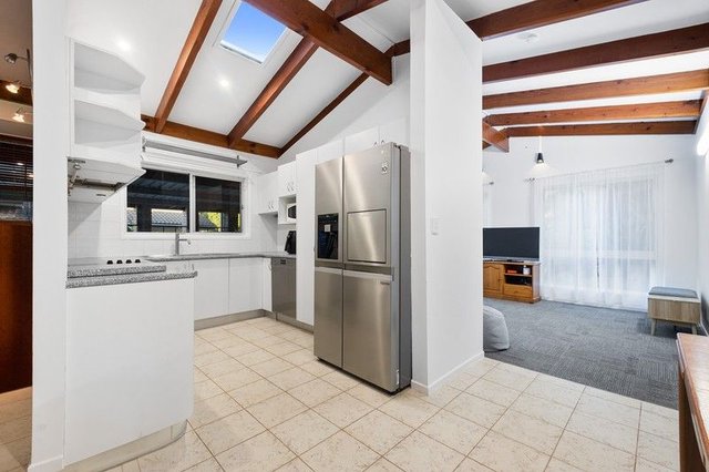 Room 2 - 14 Kootangal Cres, QLD 4055