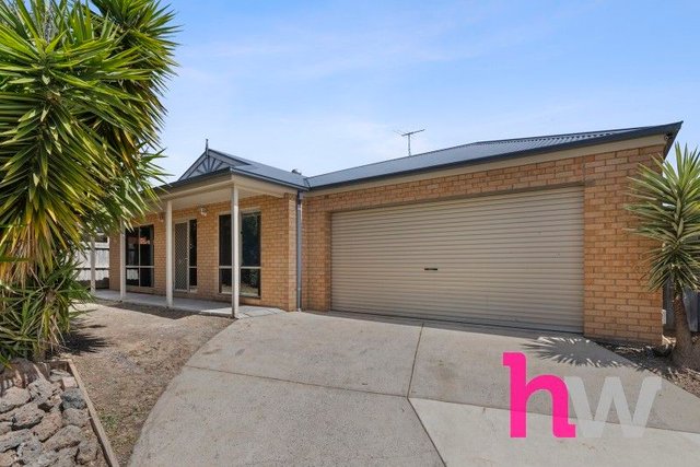 22 Hewitt Drive, VIC 3216