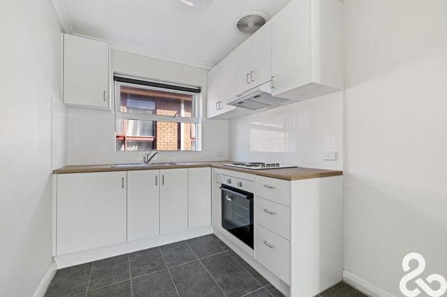 9/19 Normanby Avenue, VIC 3071