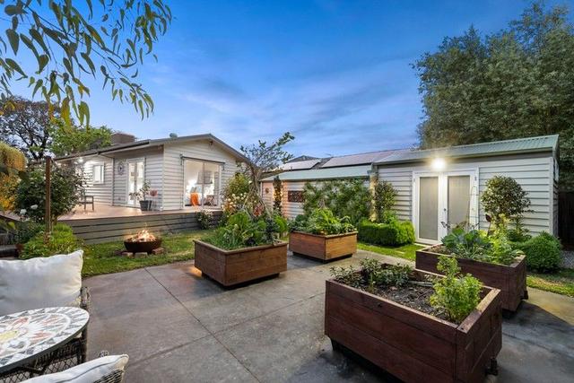 12 Roberts Avenue, VIC 3128