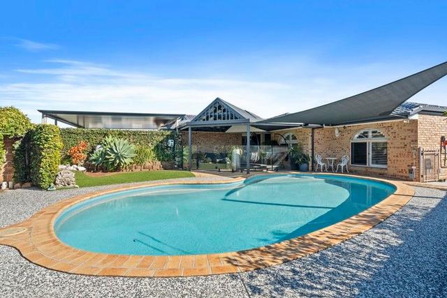 12 Champagne Crescent, QLD 4164