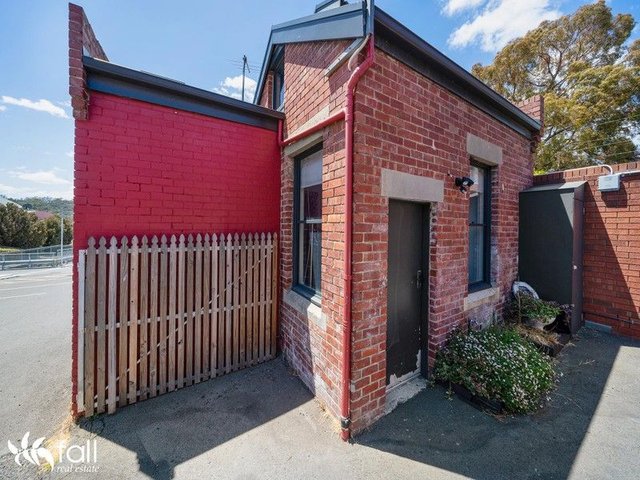 2/319 Elizabeth Street, TAS 7000