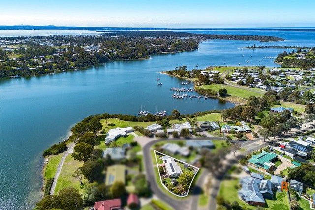 2 Lake Cove Ct, VIC 3875