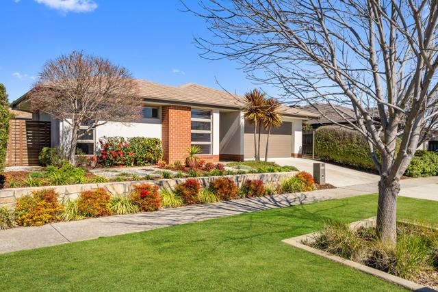 10 Wadeye Street, ACT 2911