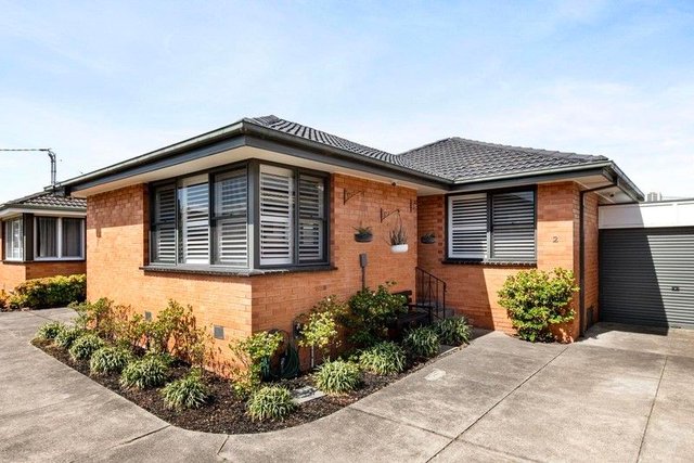 2/9 Garden Avenue, VIC 3163