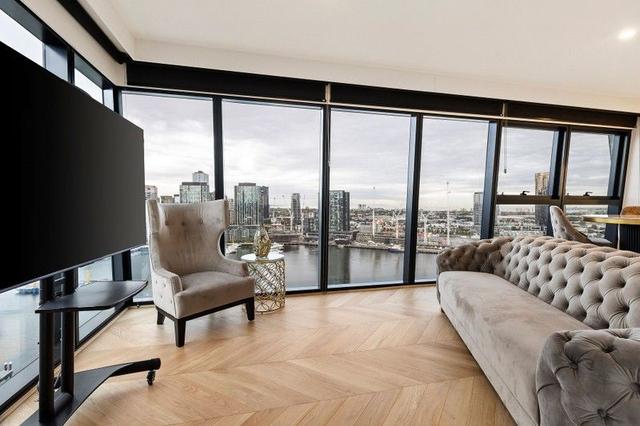 2113/8 Pearl River Road, VIC 3008