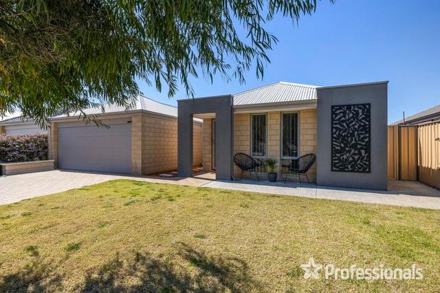 70 Blackwood Meander, WA 6035