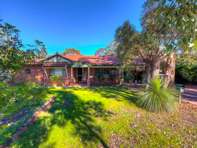 16 Cootamundra Way, WA 6057