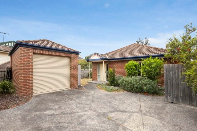 2A Hutchinson Drive, VIC 3101