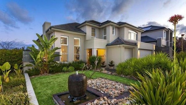 2 Queens Court, NSW 2154