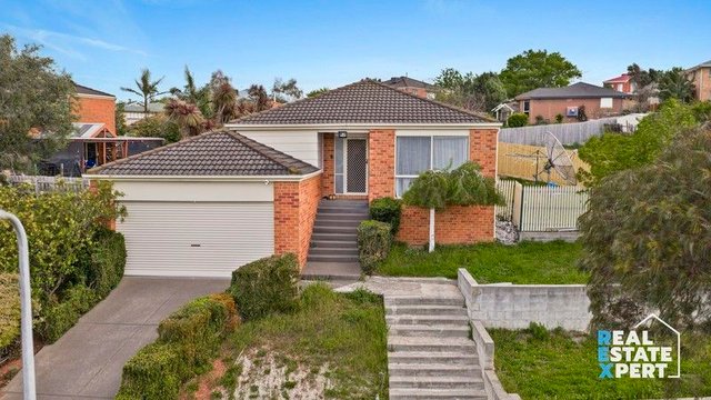 95 Earlsfield Drive, VIC 3806