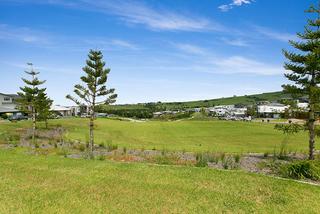 Minutes to Flinders reserve