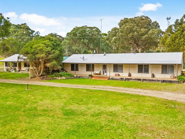 128 & 128A Waddells Road, VIC 3882