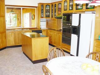 04 Kitchen