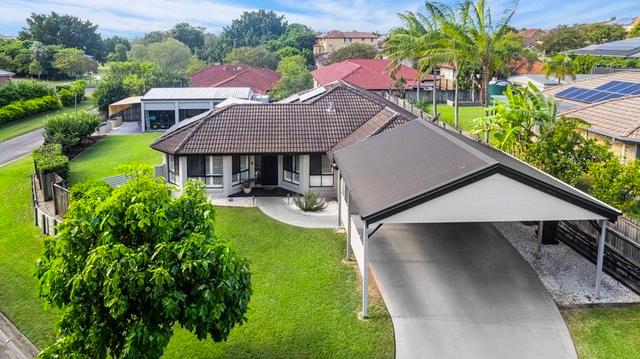 6 De Vito Place, QLD 4053