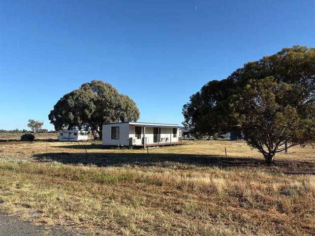 19 Waratha, NSW 2711