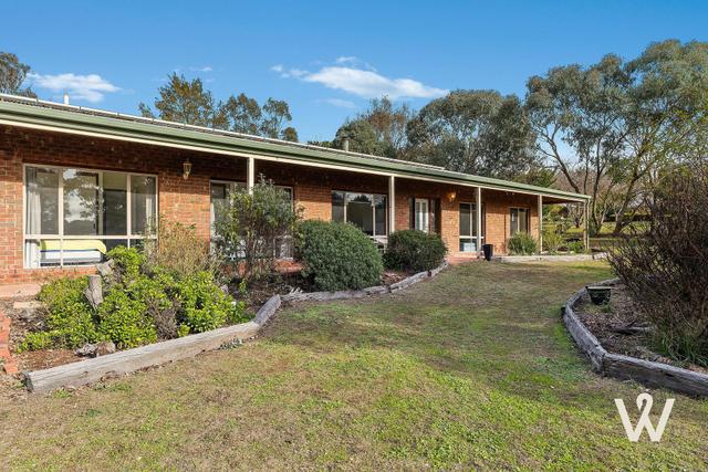 8 Merryville Drive, NSW 2582