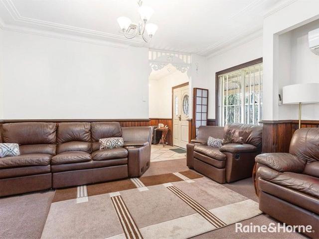 24 Fairfield Road, NSW 2161