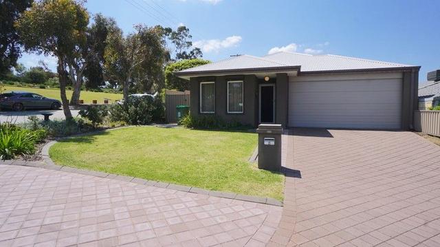 8 Grant St, WA 6062