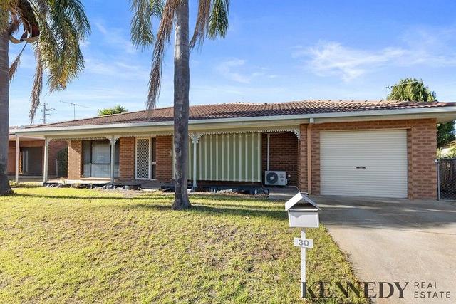 30 Sunshine Boulevard, NSW 2647