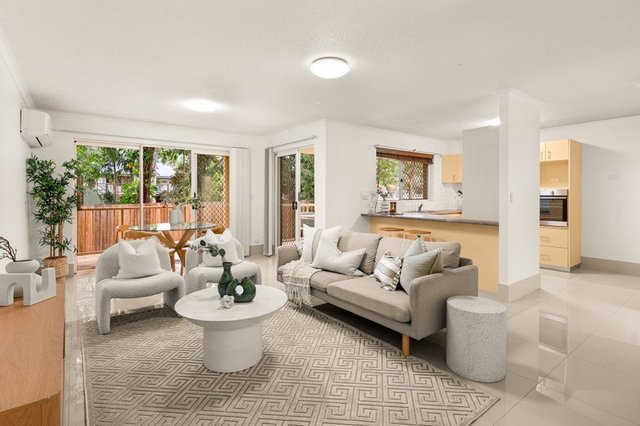 2/106 Fernberg Road, QLD 4064