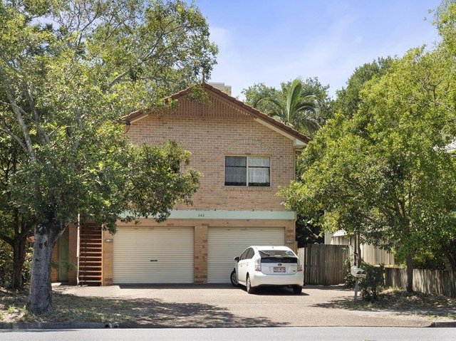 2/242 Sir Fred Schonell Drive, QLD 4067