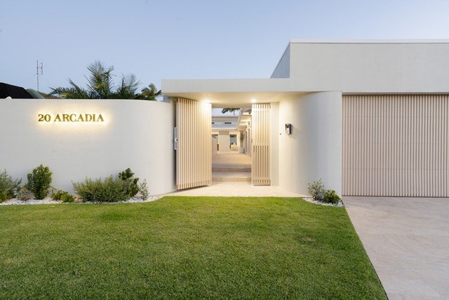 20 Arcadia Drive, QLD 4218