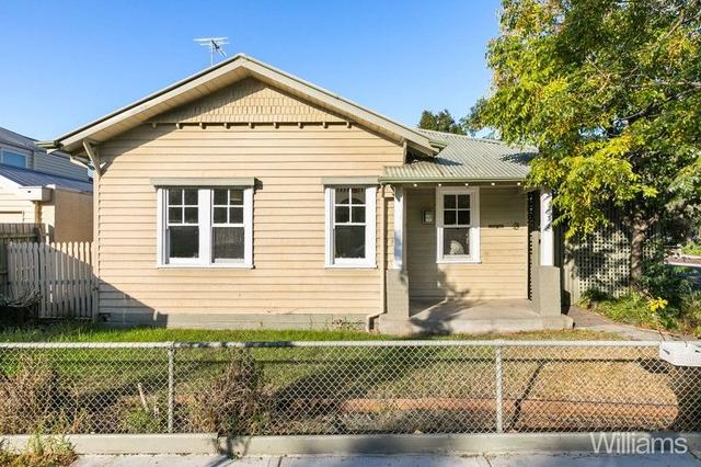 2 Effingham Road, VIC 3015
