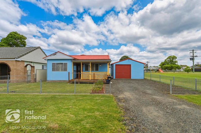 33 Croudace Street, NSW 2285