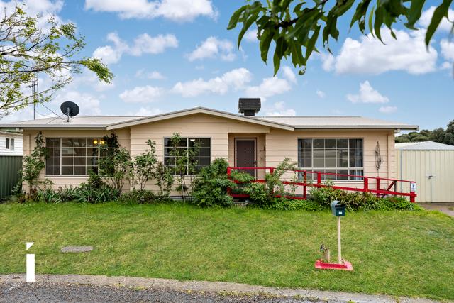 17 The Pines Avenue, ACT 2609