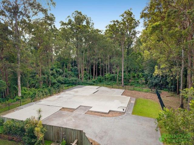 11 Fred Campbell Drive, QLD 4035
