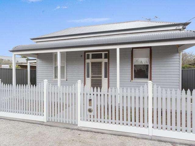 2 Holt Street, VIC 3550