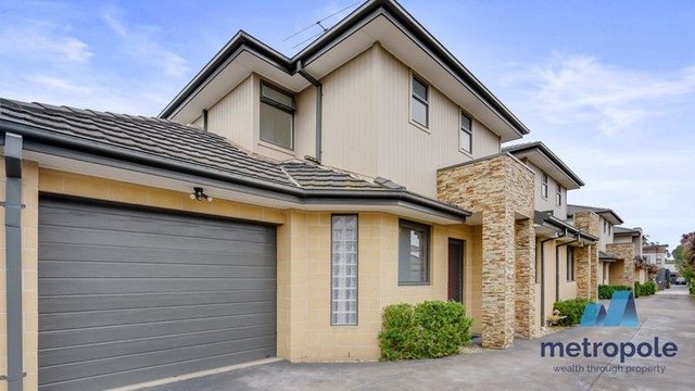 4/3 Gregory Street, VIC 3046