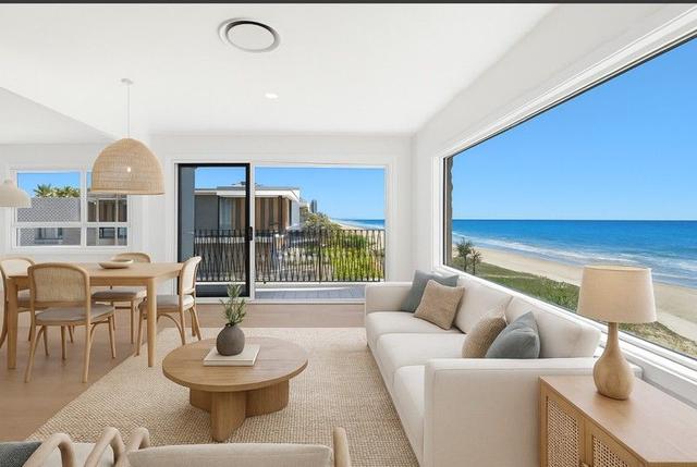 2 Surf Street, QLD 4218