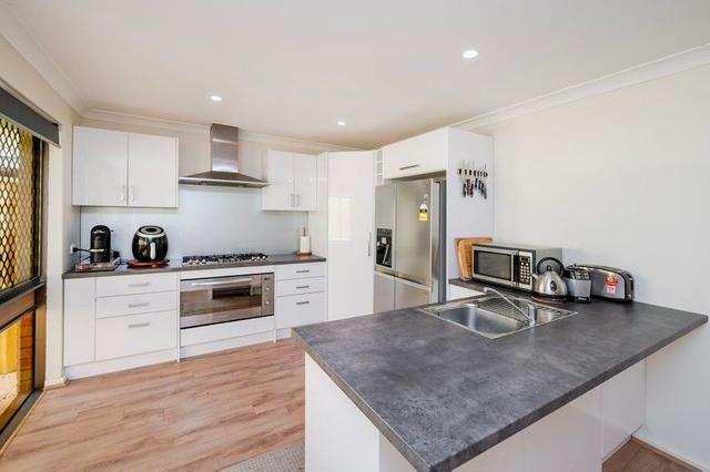 2/11/MILLER Place, WA 6154