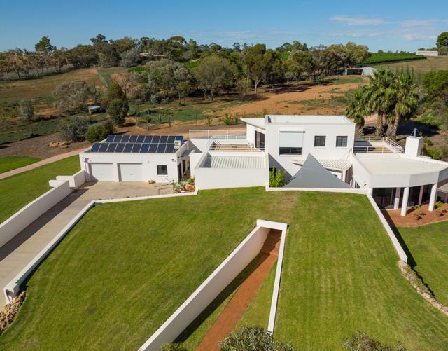 85 Johns Road, VIC 3496