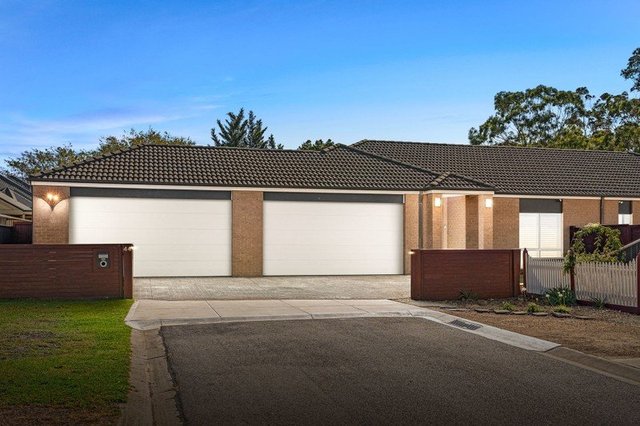 44 Pelham Crescent, VIC 3024